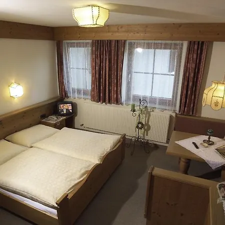 Zur Post Hotel 3*