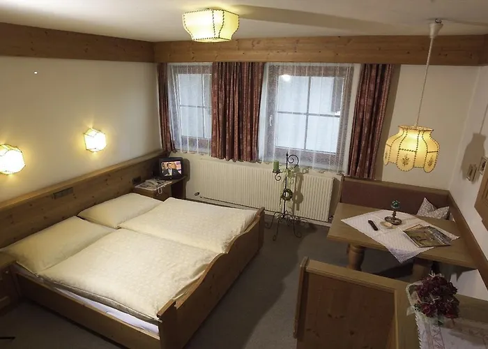 Zur Post فندق 3*